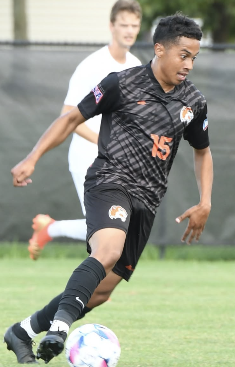 Jaguars rebound with 6-goal shutout after road loss to NIU